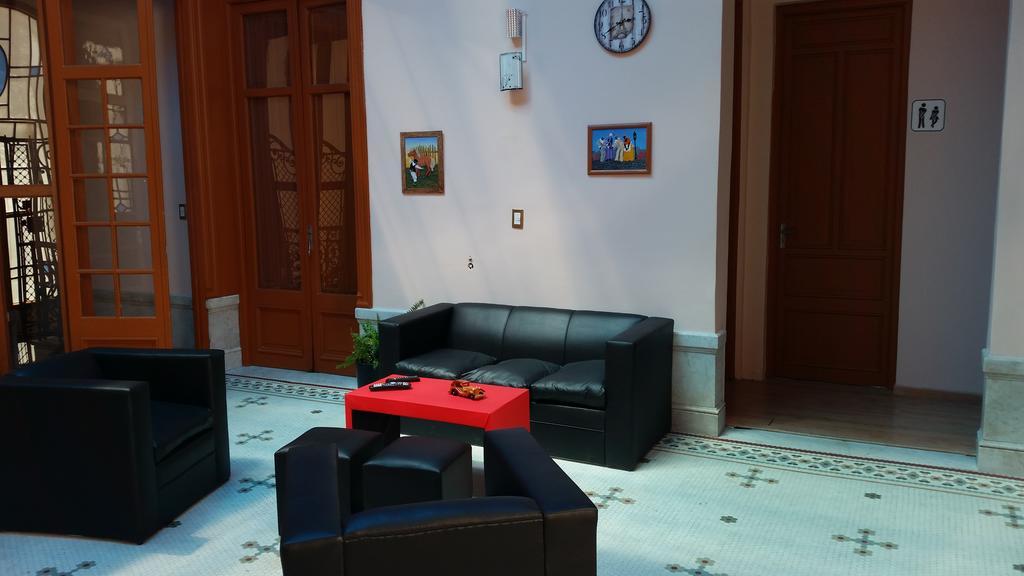 Posada Del Gaucho Pansiyon Montevideo Dış mekan fotoğraf